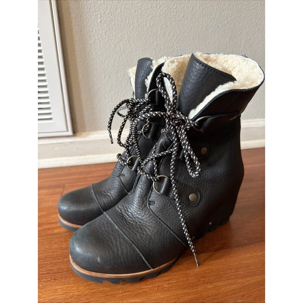 Sorel Women's Joan of Arctic Wedge Mid Shearling Boots Black Size 9.5 US